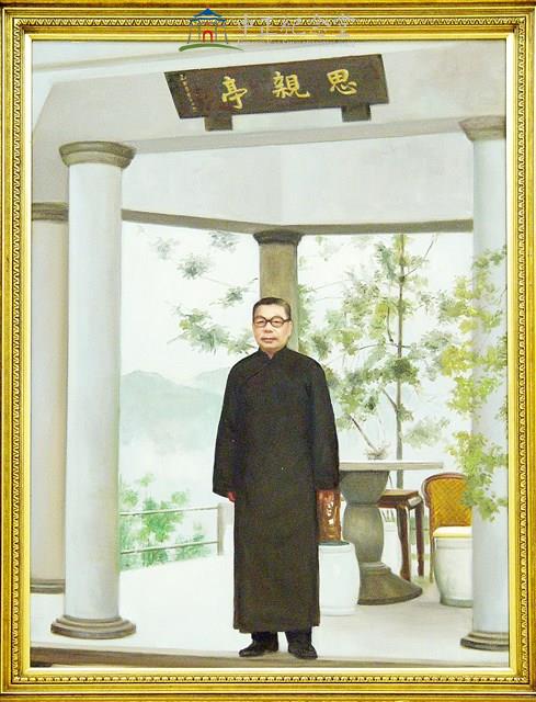 蔣經國總統佇立梅台思親亭藏品圖，第1張